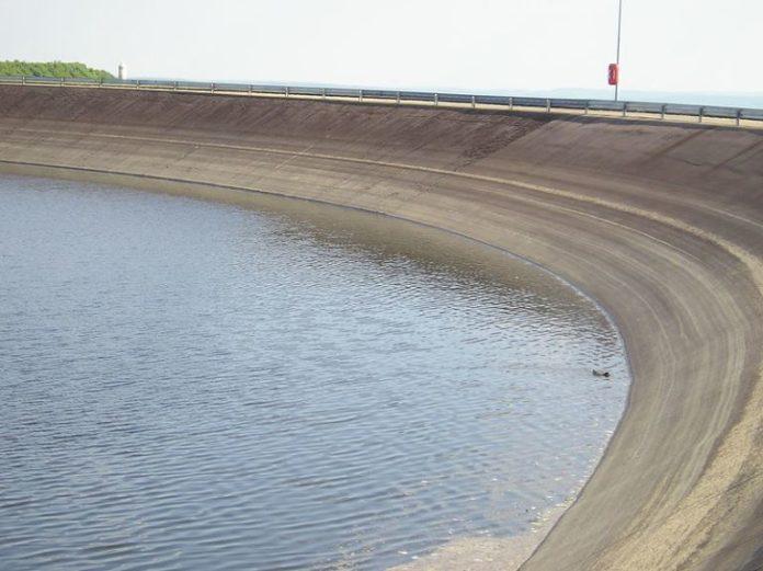 Чистата питейна вода в света намалява. Снимка: Общомедия