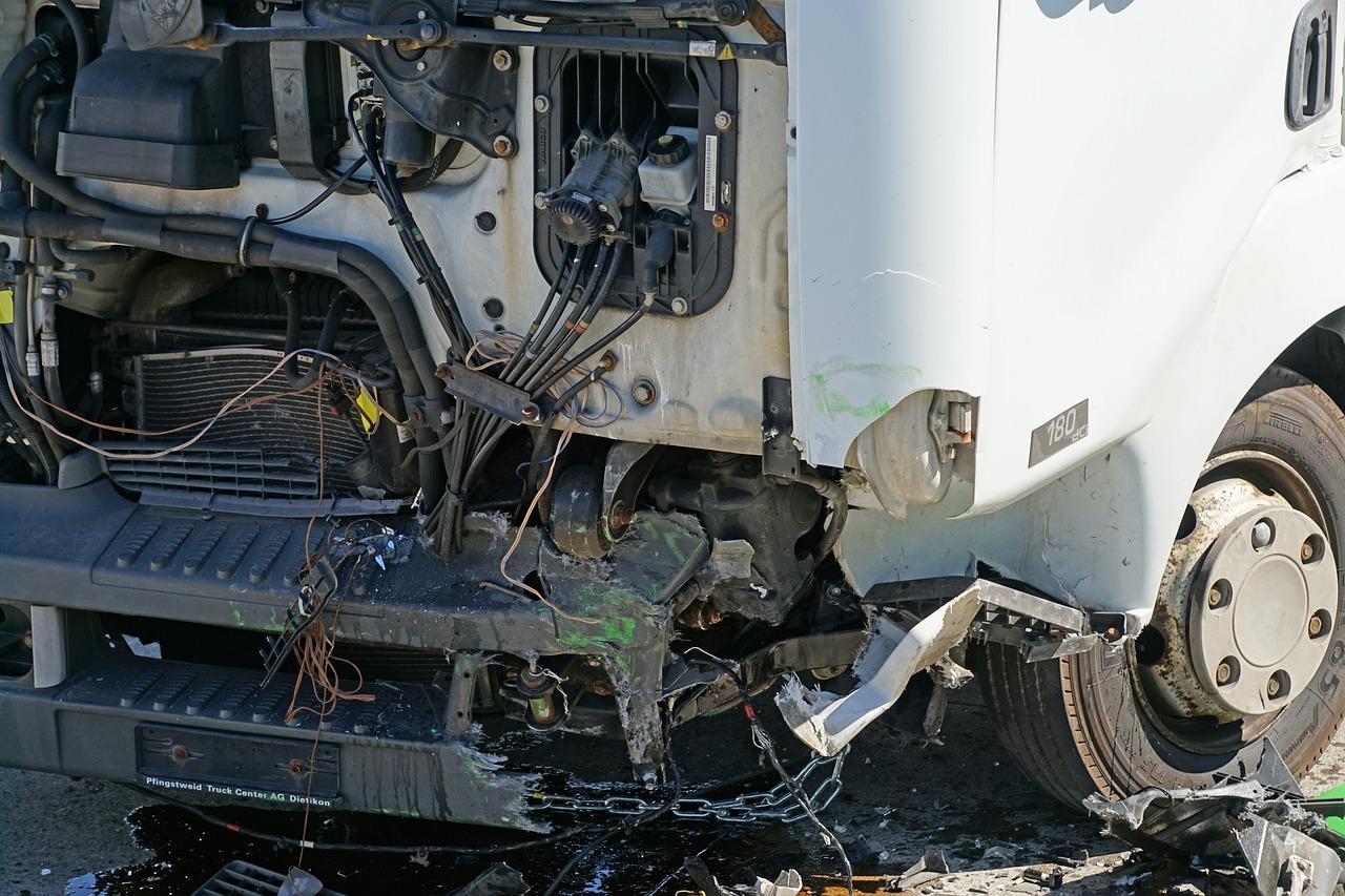 Камион е предизвикал пътнотранспортно произшествие по пътя Гурково-Паничерево, съобщиха от