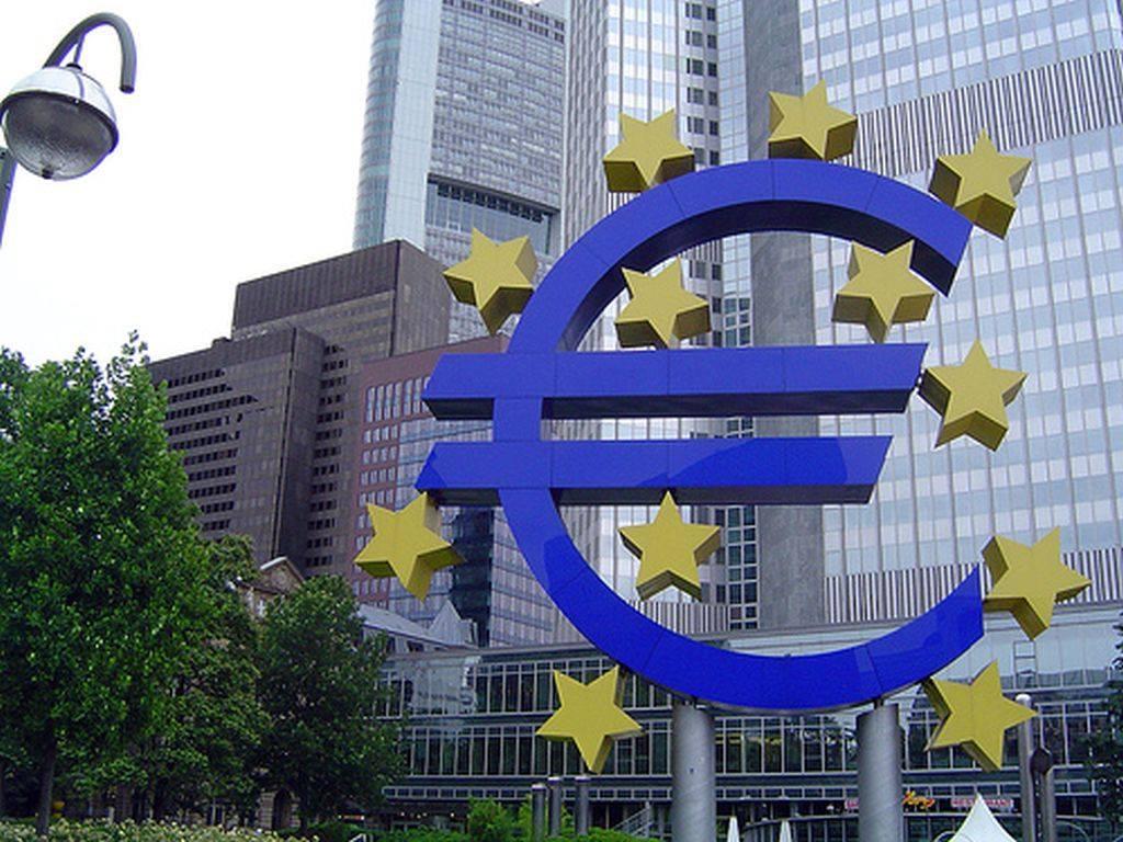 Европейската централна банка /ЕЦБ/ повиши водещите си лихви с 0.5