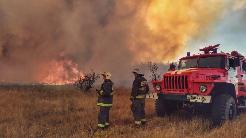 В Районно управление Средец било получено съобщение за пожар в дворно