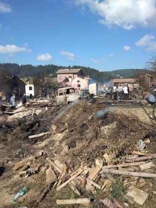 Щети след пожара в село Кръстава