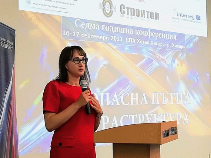 Христина Велинова