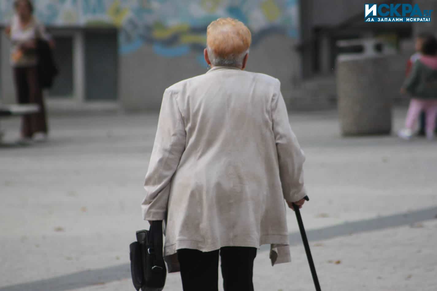 Нарастващият дефицит в пенсионната система представлява фискална тежест В България