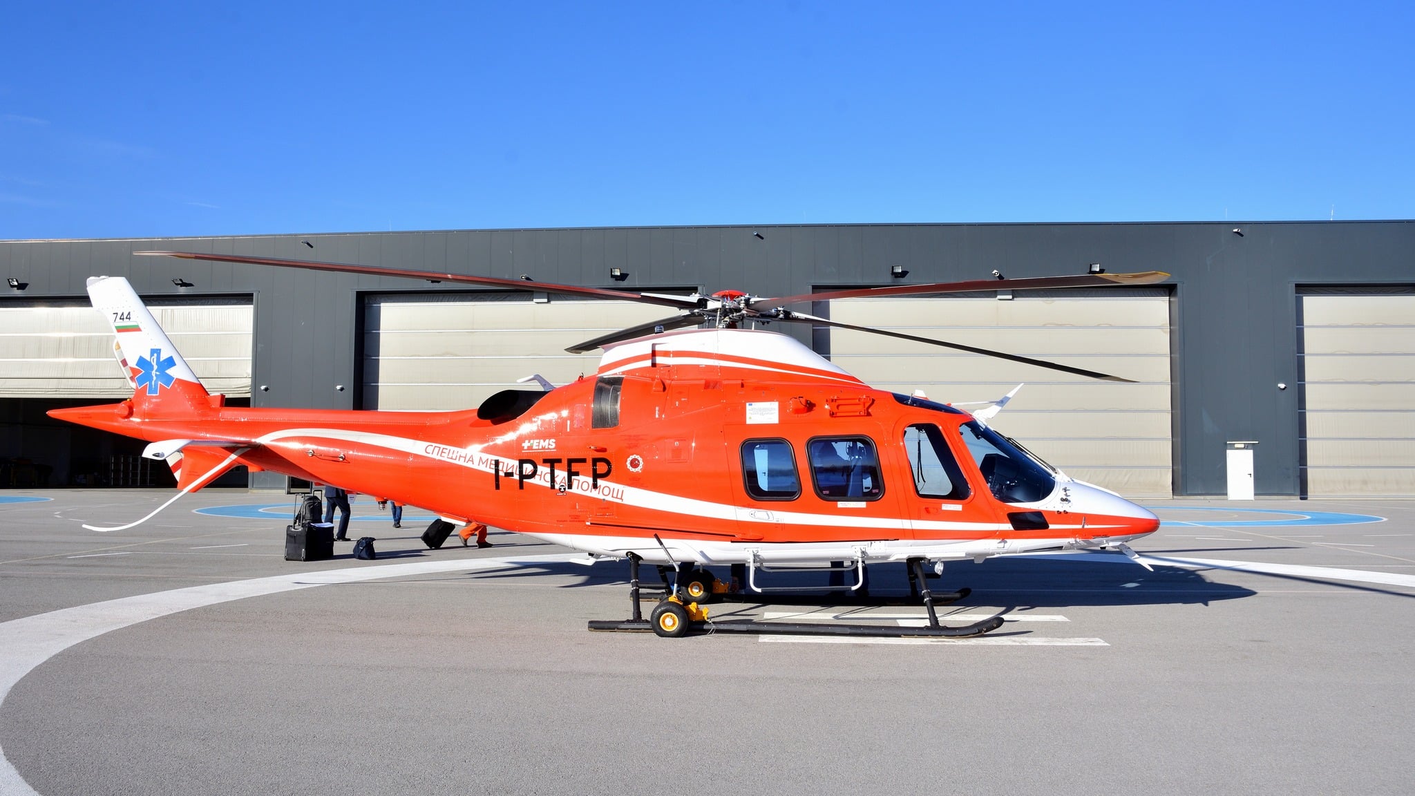 Днес медицински хеликоптер транспортира 58 годишна жена с опасност за живота