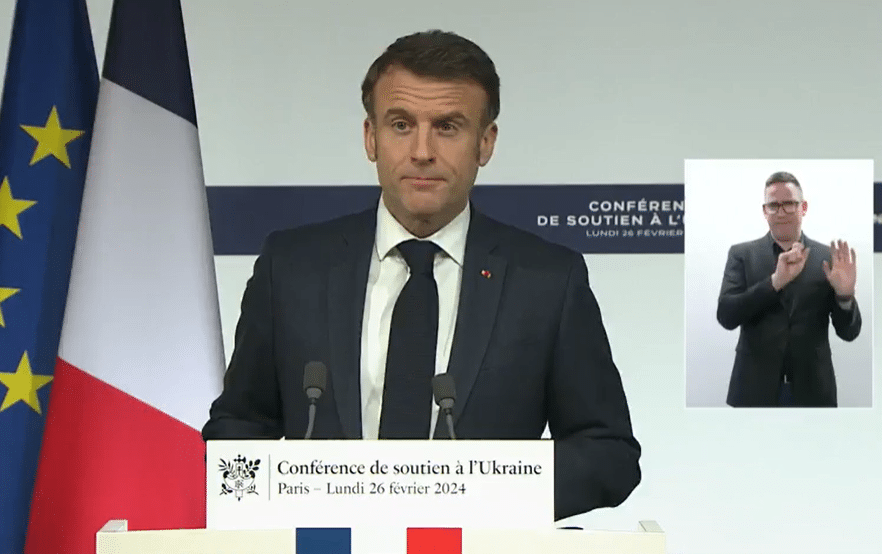Френският президент Еманюел Макрон свика извънредни парламентарни избори които ще
