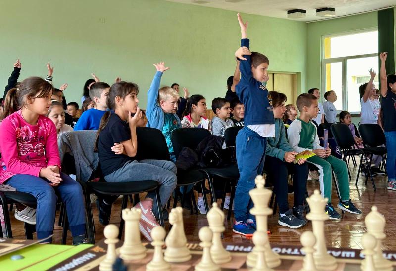 Шахматният клуб Асеневци“ посети красивия балкански град Елена, като част