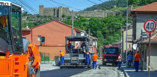 Асфалтиране на улиците