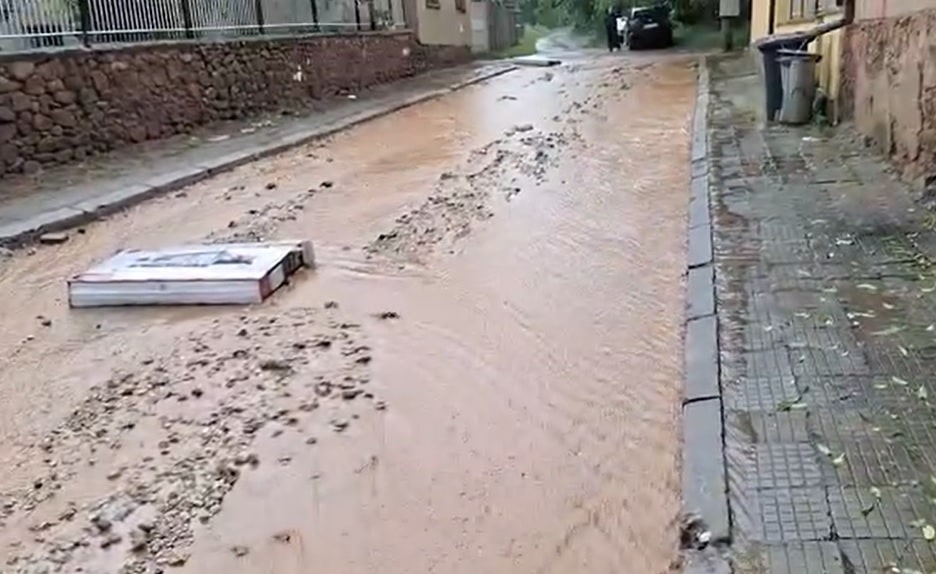 Наводнение. Снимка: Скрийншот от видео
Жителите на Татар махала“ в Нови