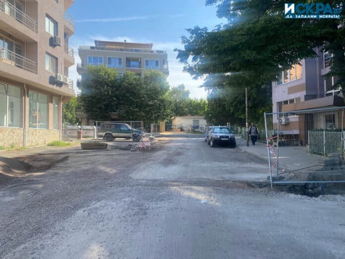 Разкопана улица в ж.к. "Славейков