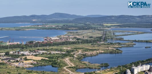 Терен за индустриална зона край бургаския ж.к. "Меден рудник".