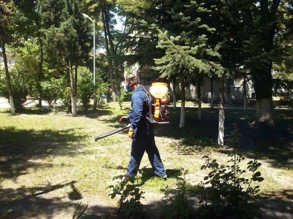 Община Варна започна обработка против комари на терени с обществено