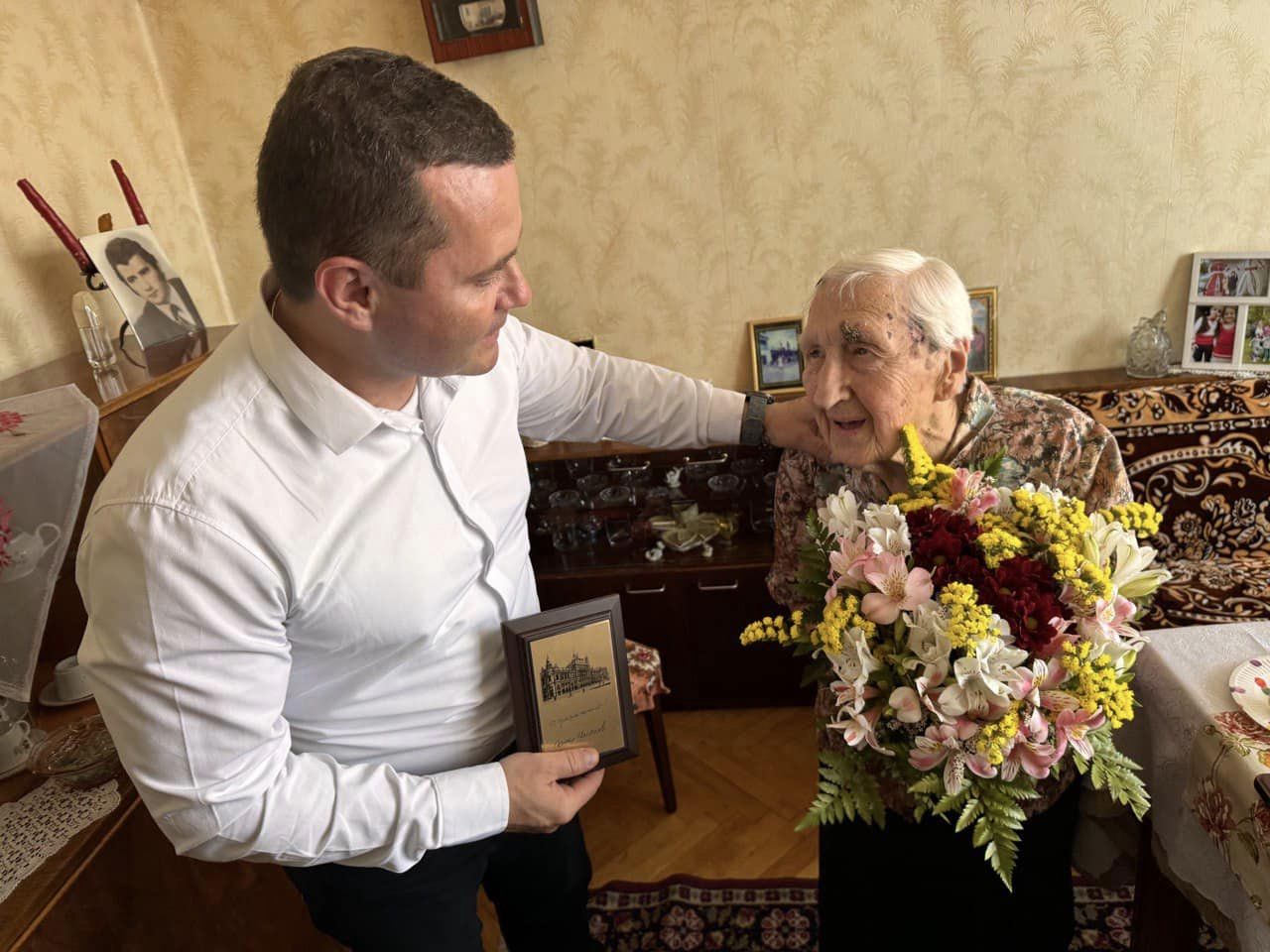 Днес честитим рождения ден на една русенска столетничка – Зорка