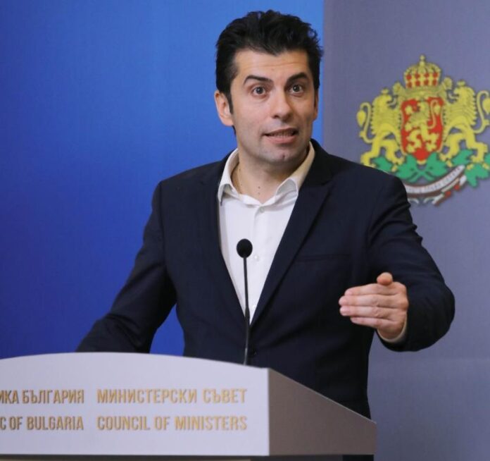 Лидерът на коалиция Продължаваме промяната Демократична България Кирил Петков за