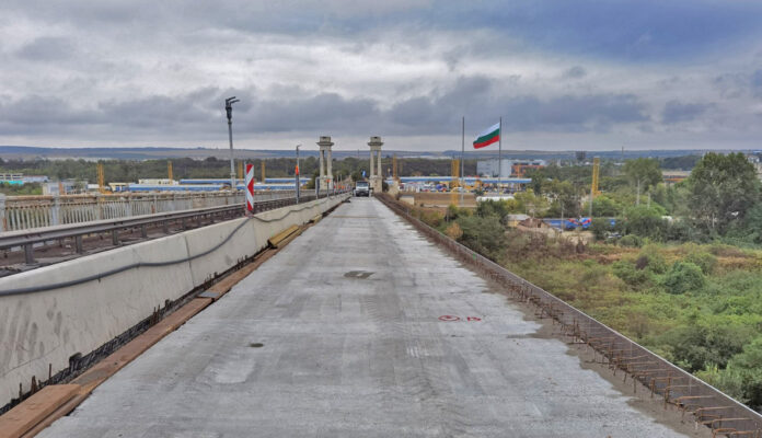 Ремонт на Дунав мост