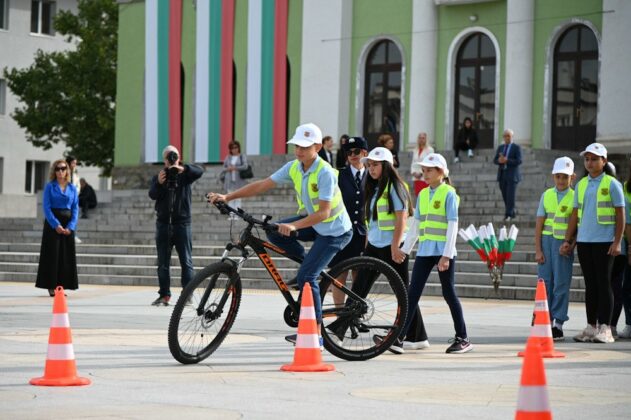 Състезание за пътен полицай на годината