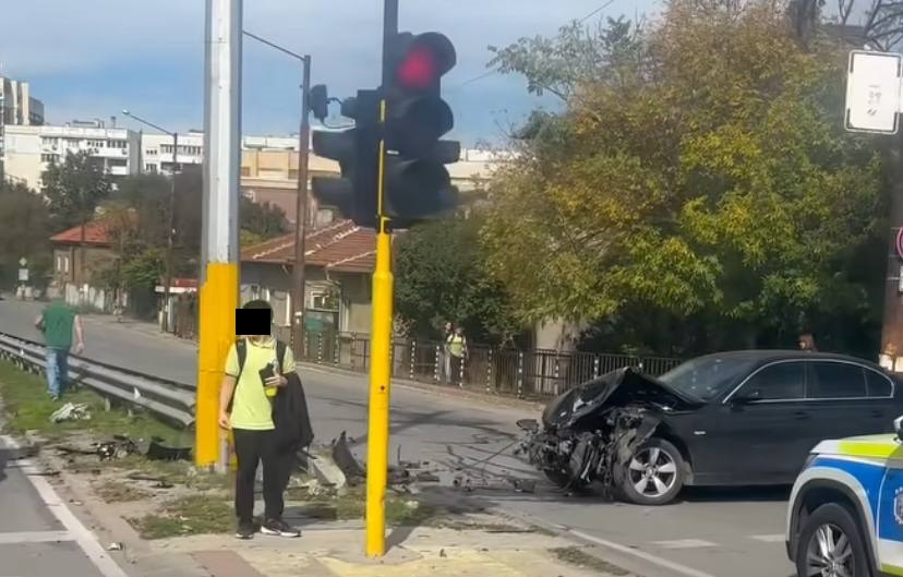 Пешеходка е загинала заради тежката катастрофа в София за която