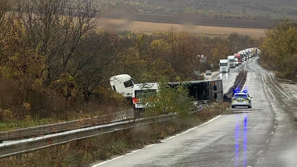 Тежка катастрофа е възникнала на пътя между Монтана и Враца