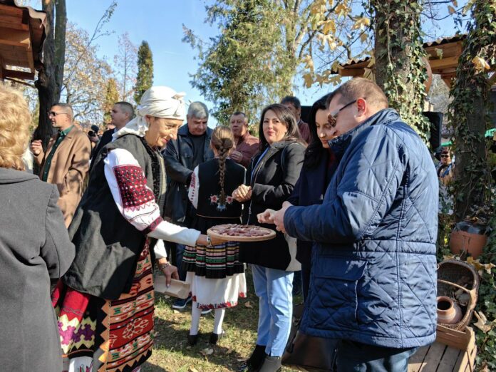 Празник в Елена