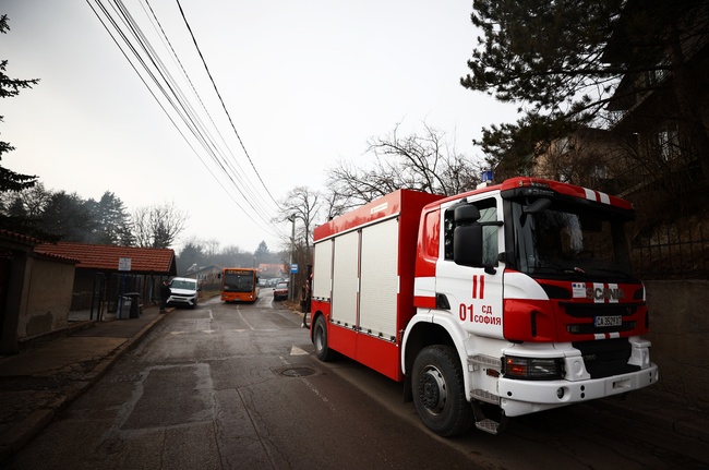 Двама души се издирват след силния взрив в Банкя Това