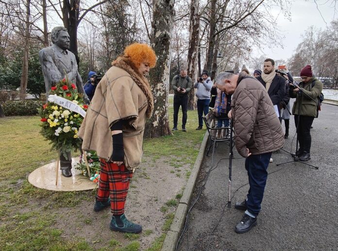 Отдаване на почит пред Георги Калоянчев